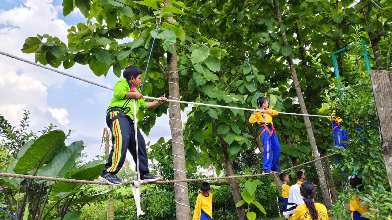 Kegiatan Tengah Semester 1 Kelas 1, 2, dan 3 UPT SDN 234 Gresik Berlangsung Meriah